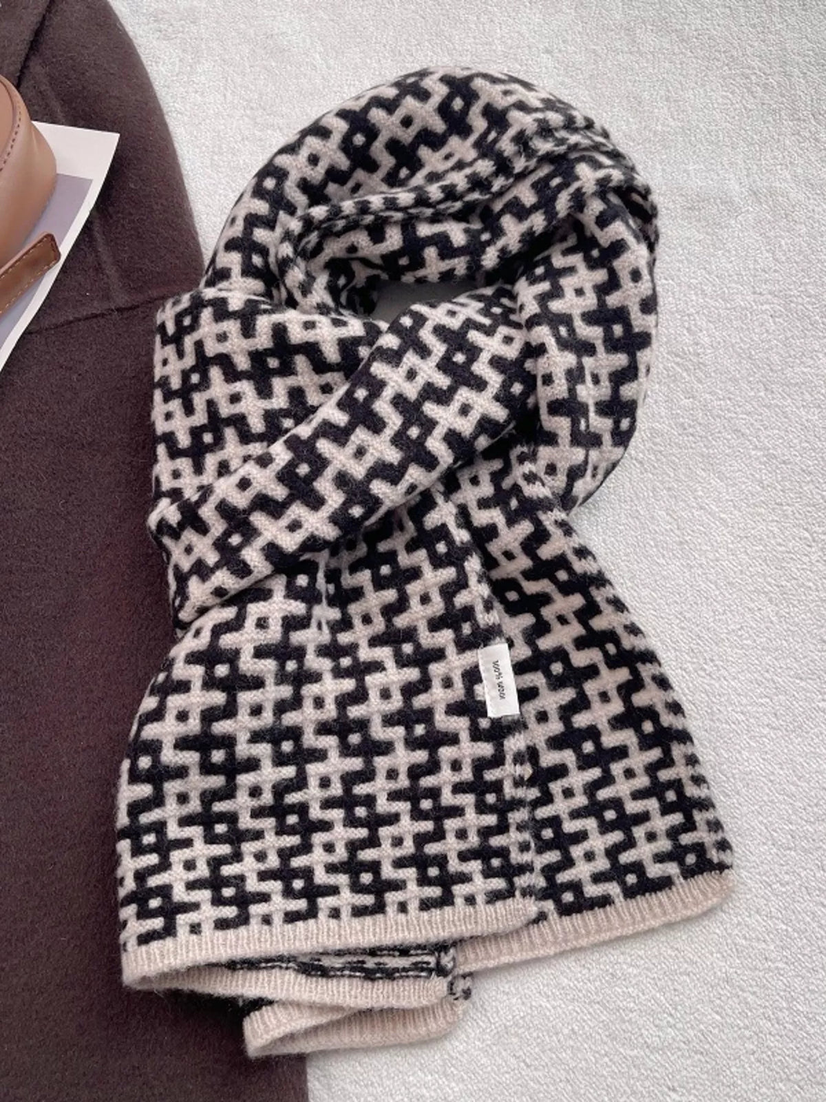 TEEK - Wool Geometric Pattern Knitted Warm Scarf SCARF TEEK Trend Black ONESIZE