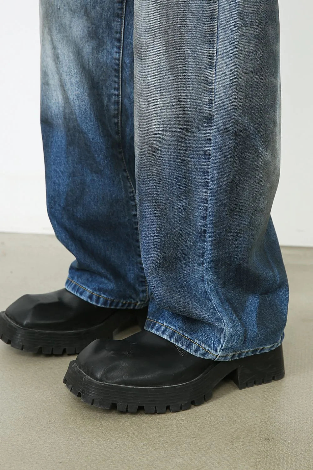 TEEK - Mens Loose Fit Medium Wash Jeans JEANS TEEK Trend