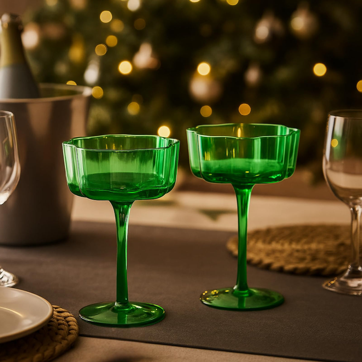 TEEK - Flower Wave Coupe Cocktail Colored Glasses Set | Jade HOME DECOR TEEK KS