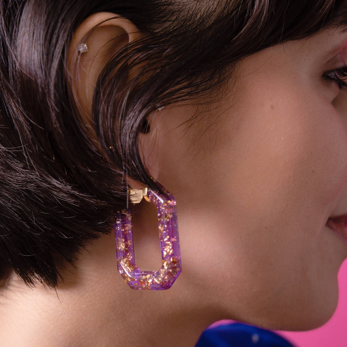 TEEK - Emerald Gem Lucite Hoop Earrings JEWELRY TEEK GNH