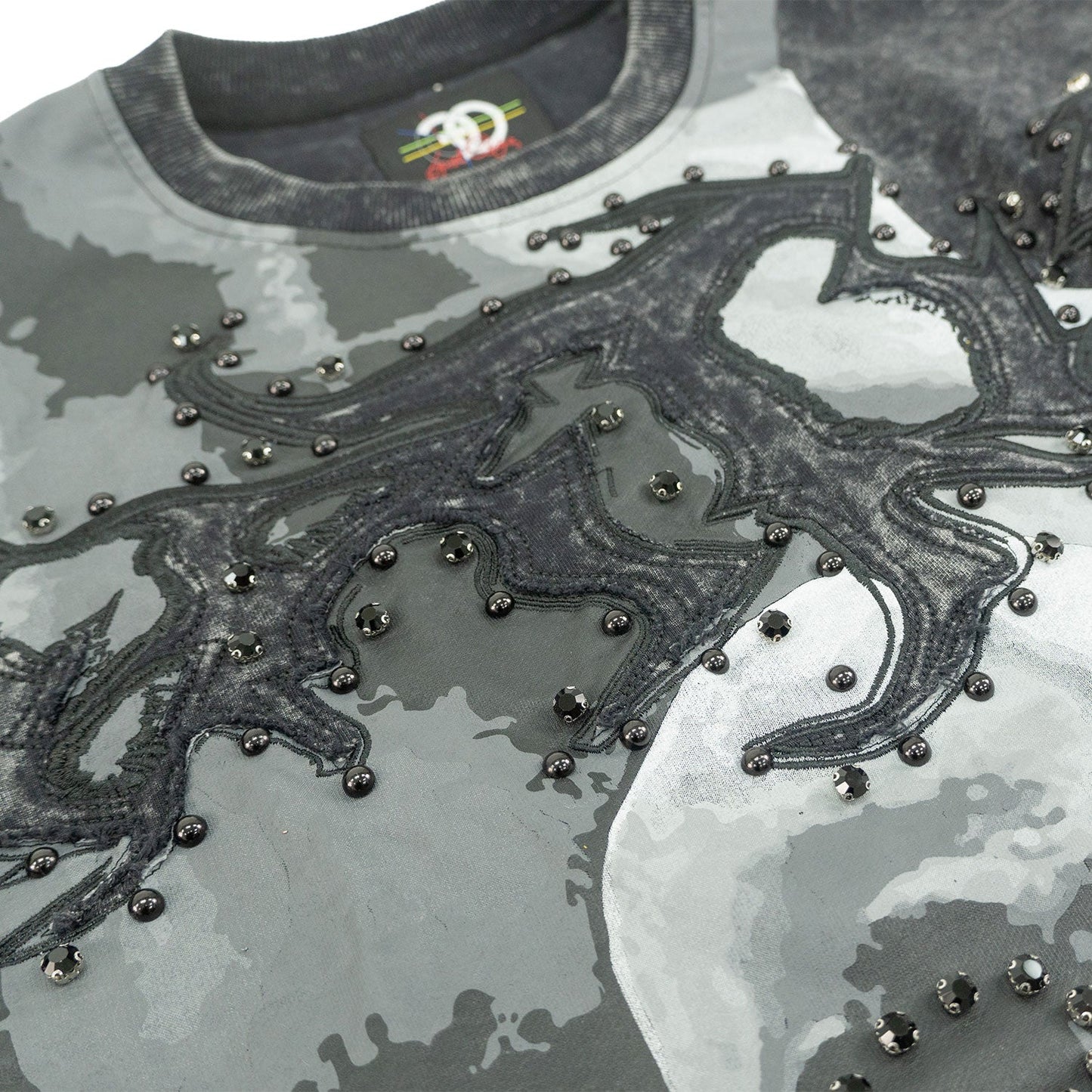 Sweatshirt|F4357 Heartless Crewneck - Black Sweatshirt Makobi Jeans USA