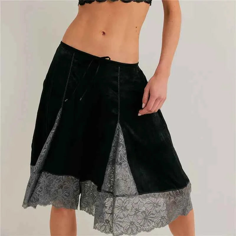 TEEK - Women Lace Trim Shorts SHORTS theteekdotcom E S