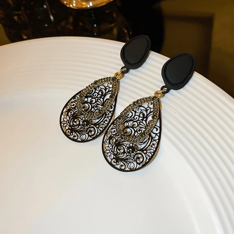 TEEK - Bejeweled Water Drop Metal Vintage Earrings JEWELRY theteekdotcom HE7907-1