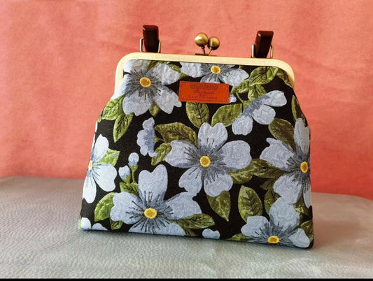TEEK - Vinatge Style Embroidery Floral Bag BAG theteekdotcom
