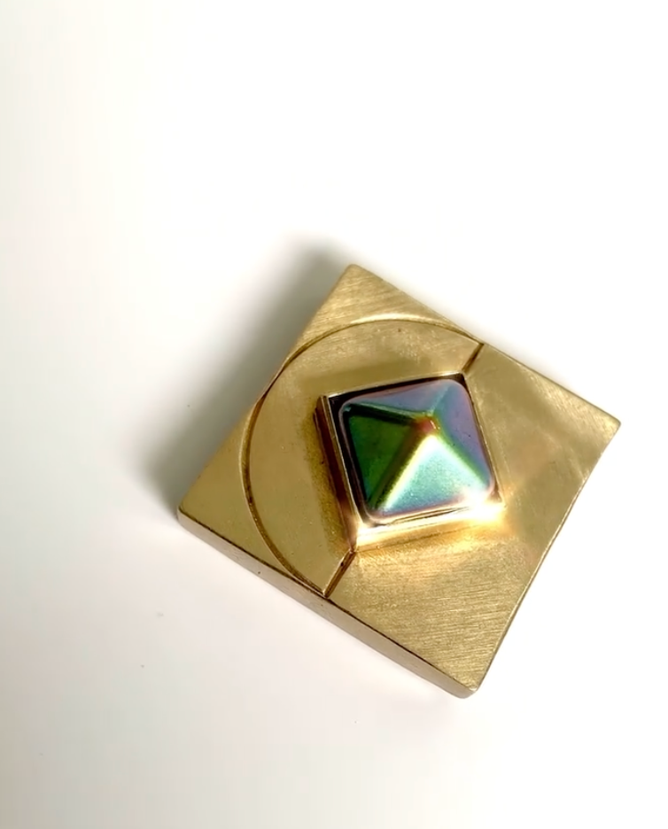 TEEK - Iridescent Rainbow Diamond Charm – Gold or Silver PET SUPPLIES TEEK DIP S GOLD COLOR