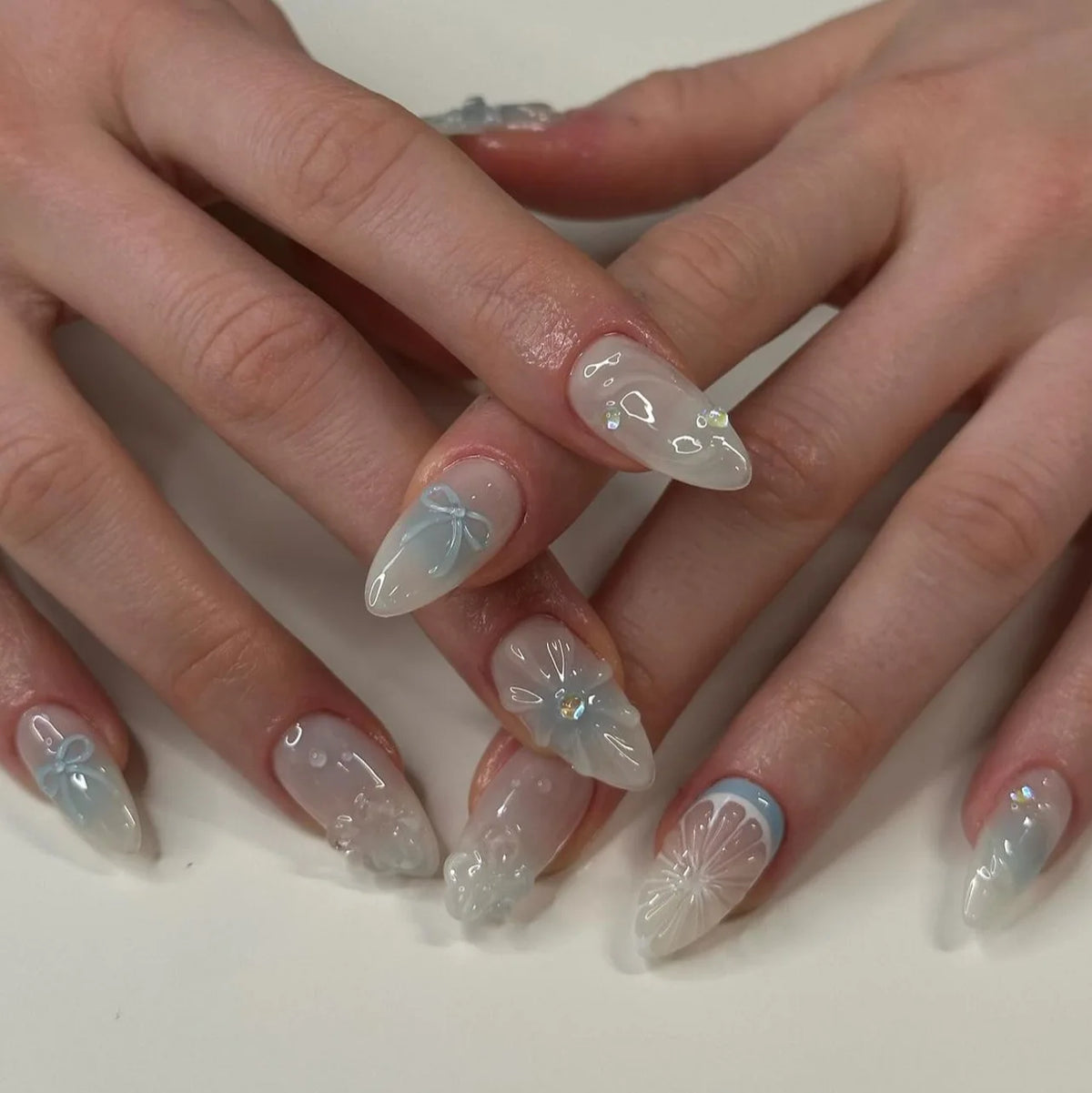 TEEK - 24pcs Romantic Decor False Almond Nails