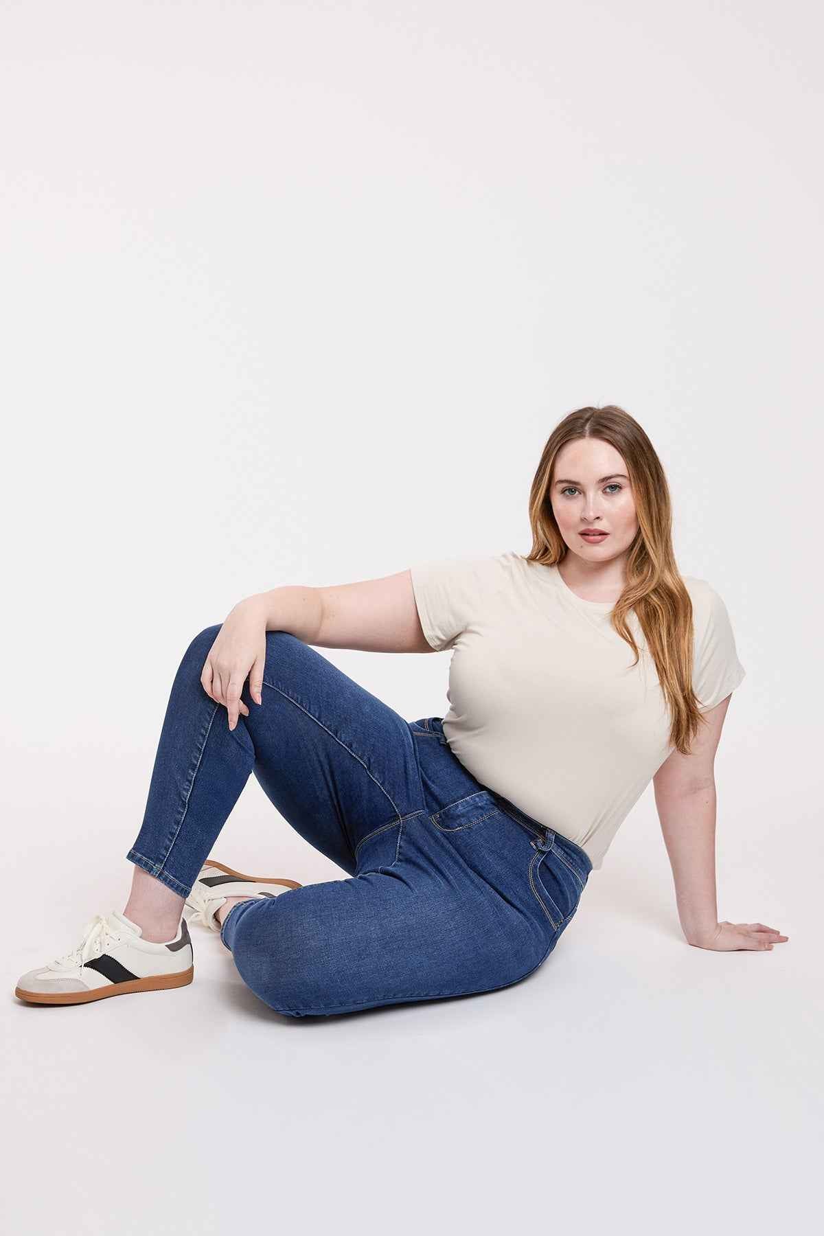 Women's Plus High Rise Curve Confidence WannaBettaButt Skinny Jeans