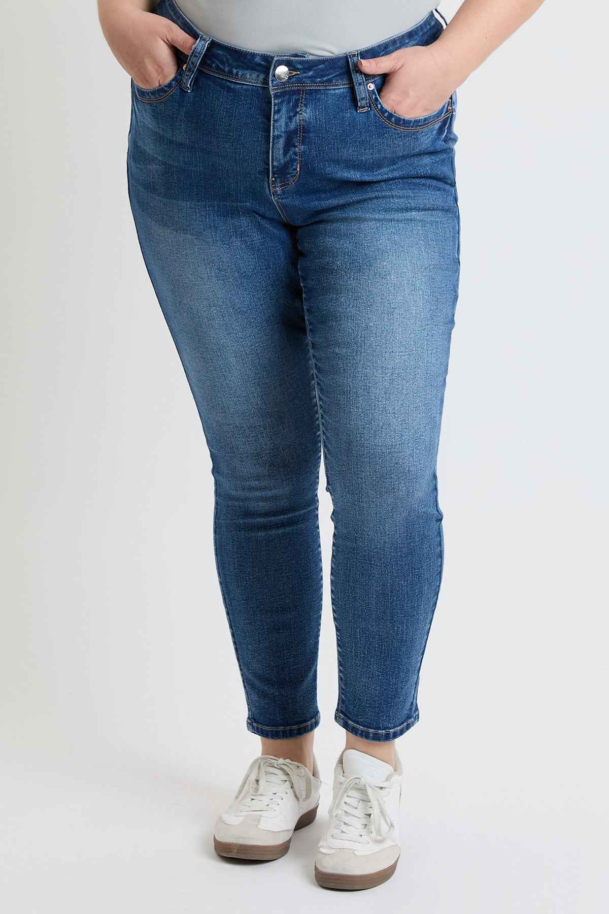 TEEK - Womens Plus High Rise Curve Confidence WannaBettaButt Skinny Jeans JEANS TEEK YMJ