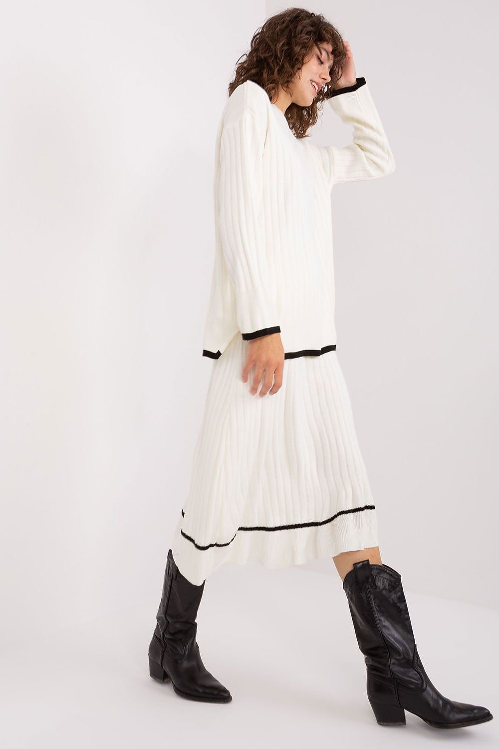 TEEK - 3 Line Contrast Top Skirt Set SET TEEK MH