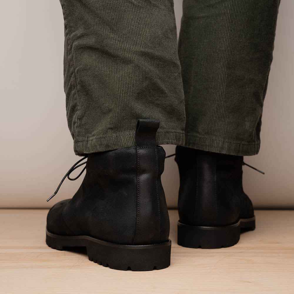 TEEK - 46-602-BLK REZZA Suede Calfskin Chukka Boot Black SHOES TEEK ZI