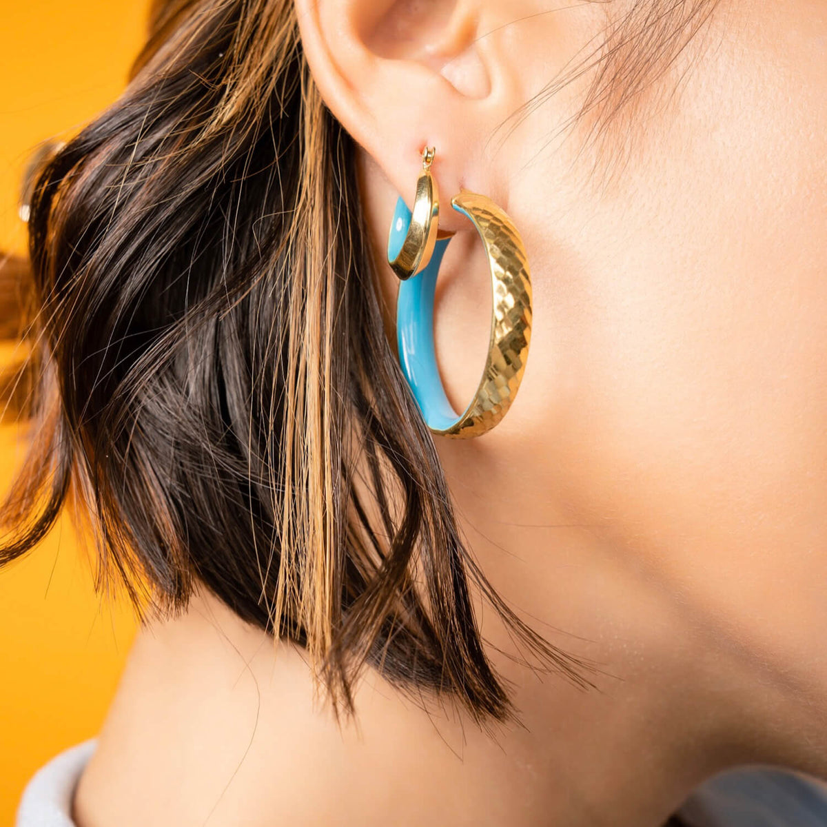 TEEK - Enamel Hammered Hoop Earrings JEWELRY TEEK GNH