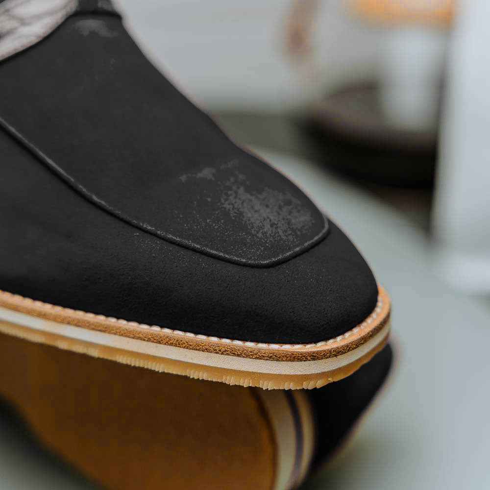 11-020-BLK MEO 3 Sueded Goatskin Penny Loafer, Black Sale Zelli Italia