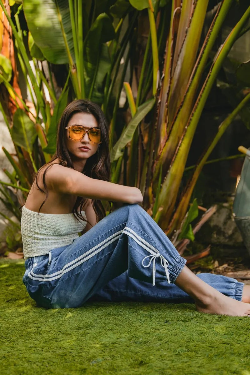 TEEK - Off White Striped Tape Bot Tied Point Elastic Waist Jeans JEANS TEEK Trend