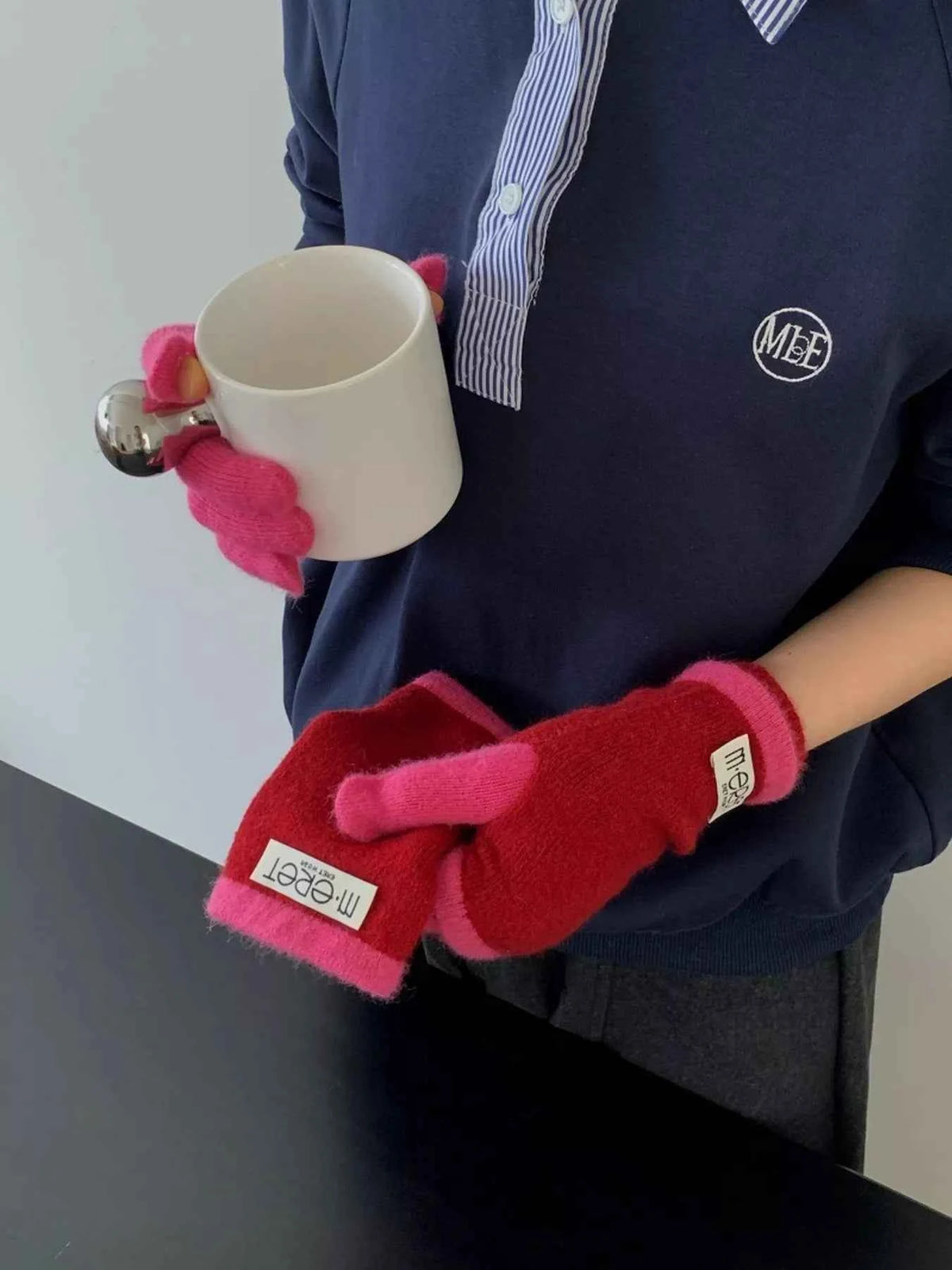Two Tone Warm Knit Gloves Set Trendsi