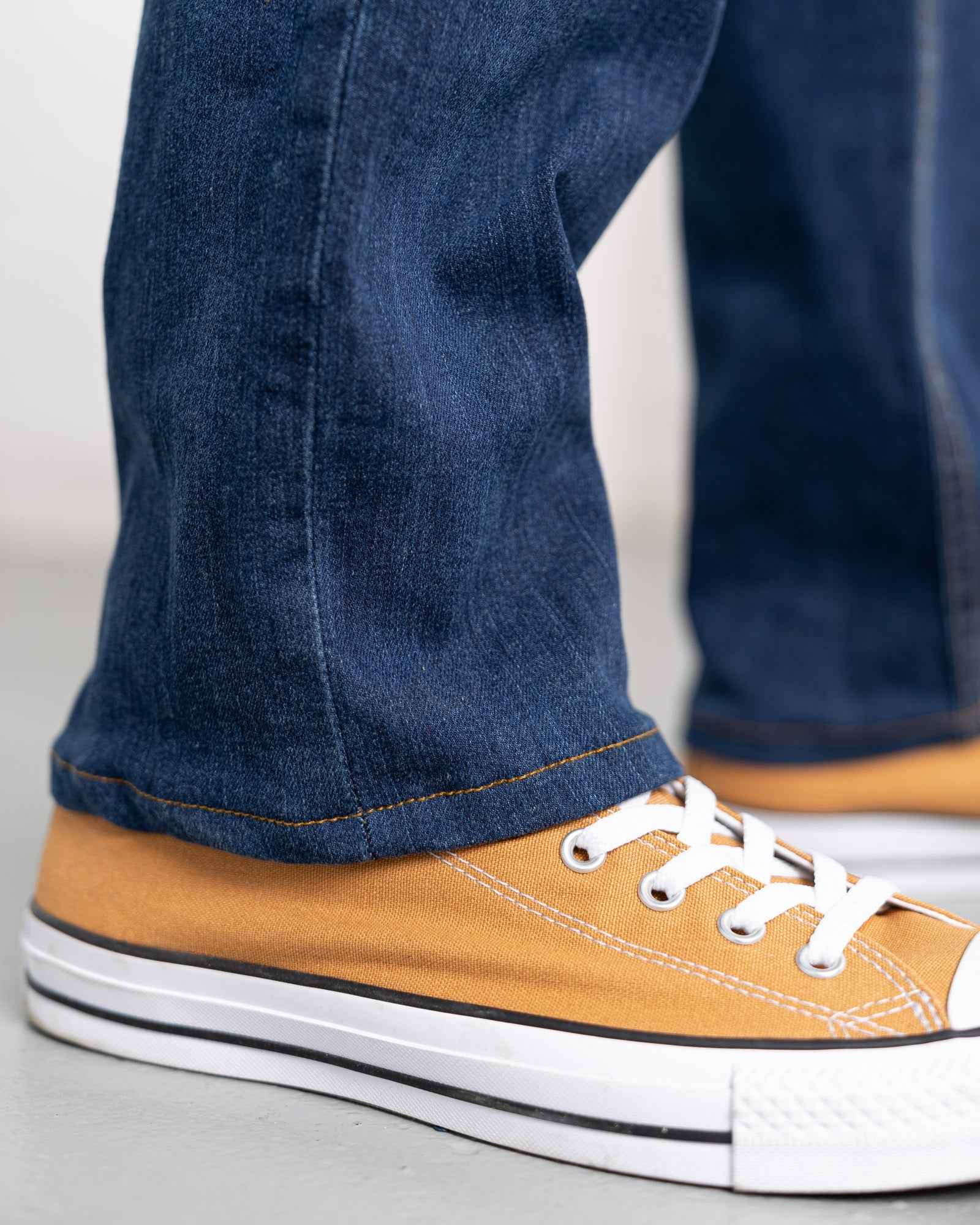 TEEK - Relaxed Fit Medium Wash JEANS TEEK DDA