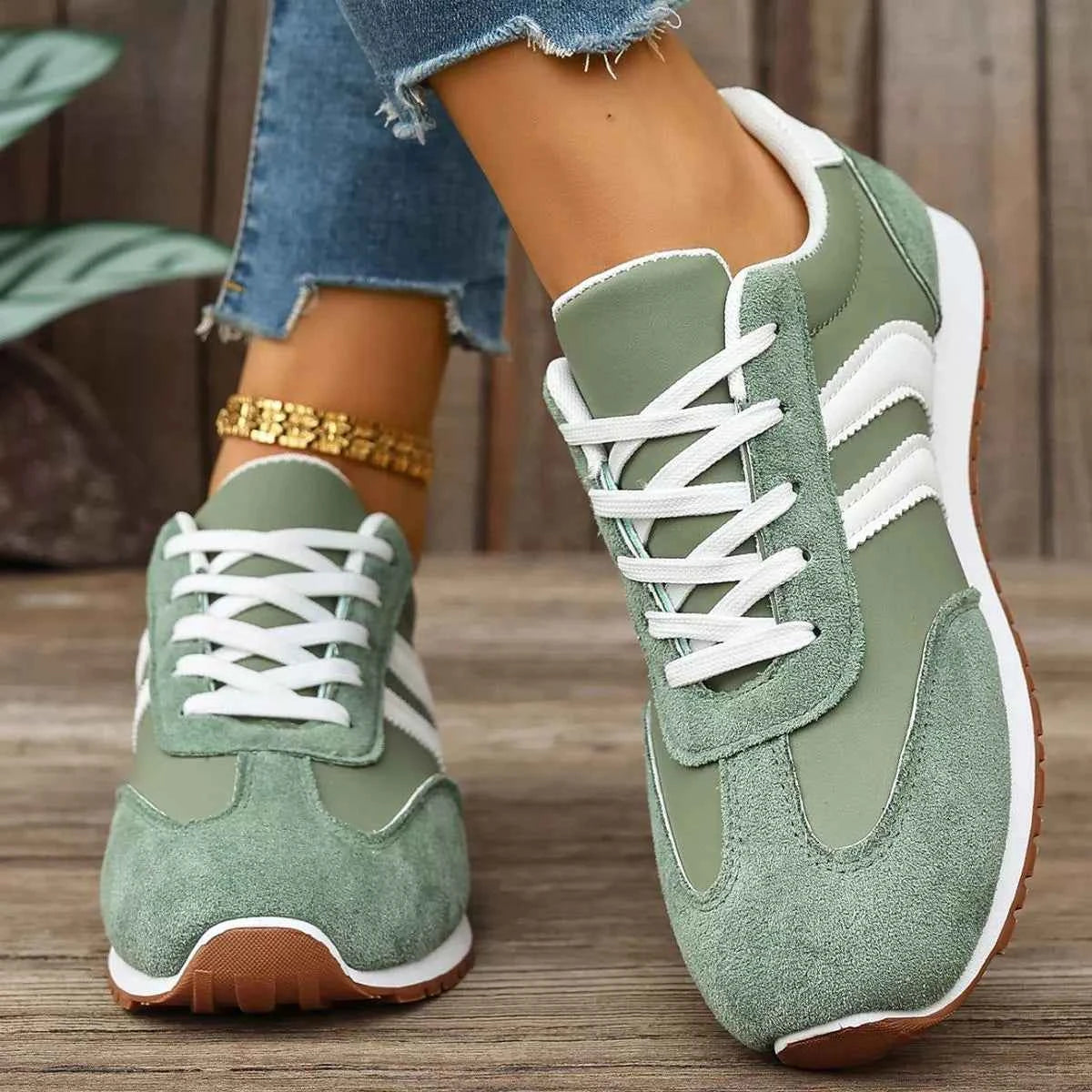Striped Lace-Up Casual Sneakers Trendsi