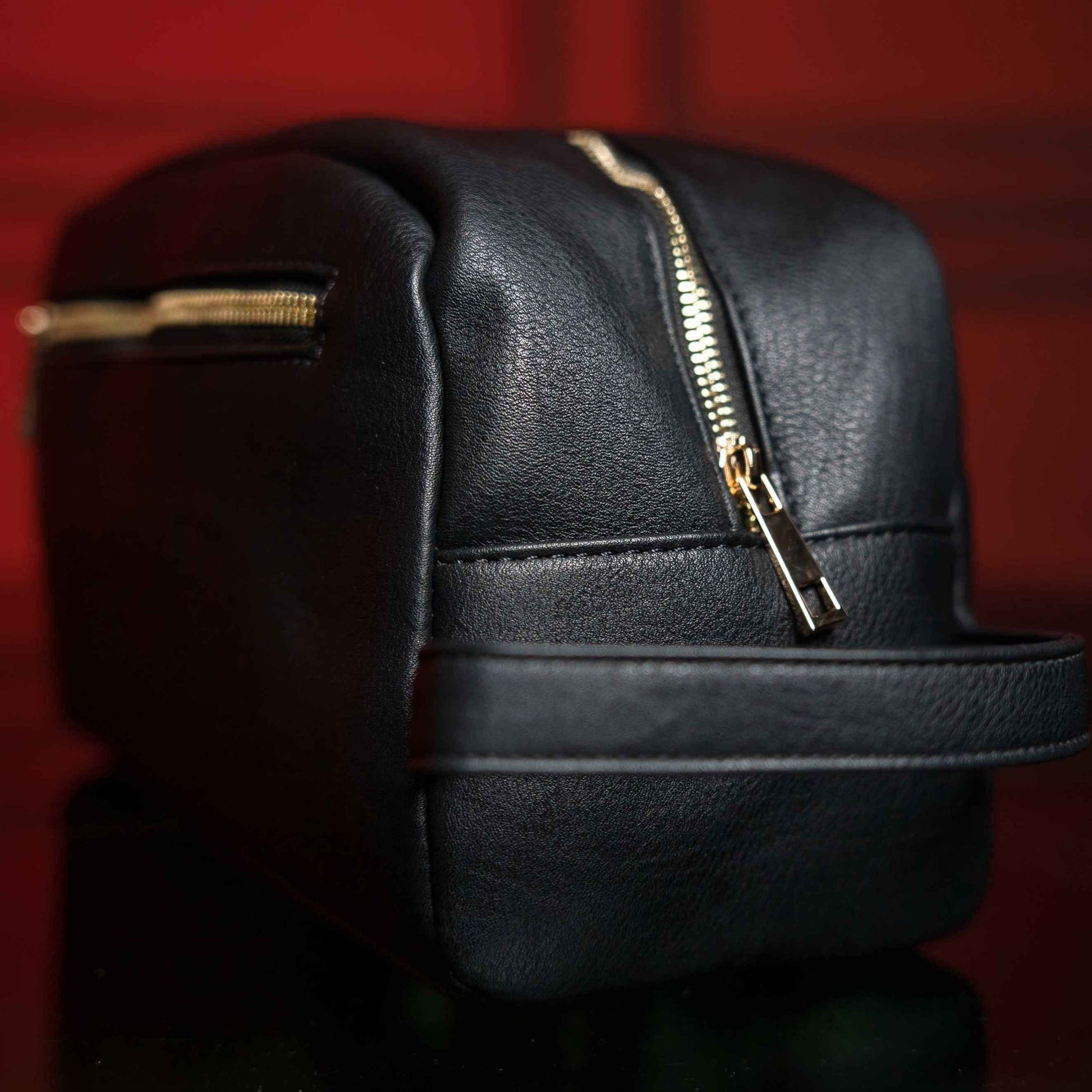 TEEK - Black Leather Toiletry Bag BAG TEEK SP