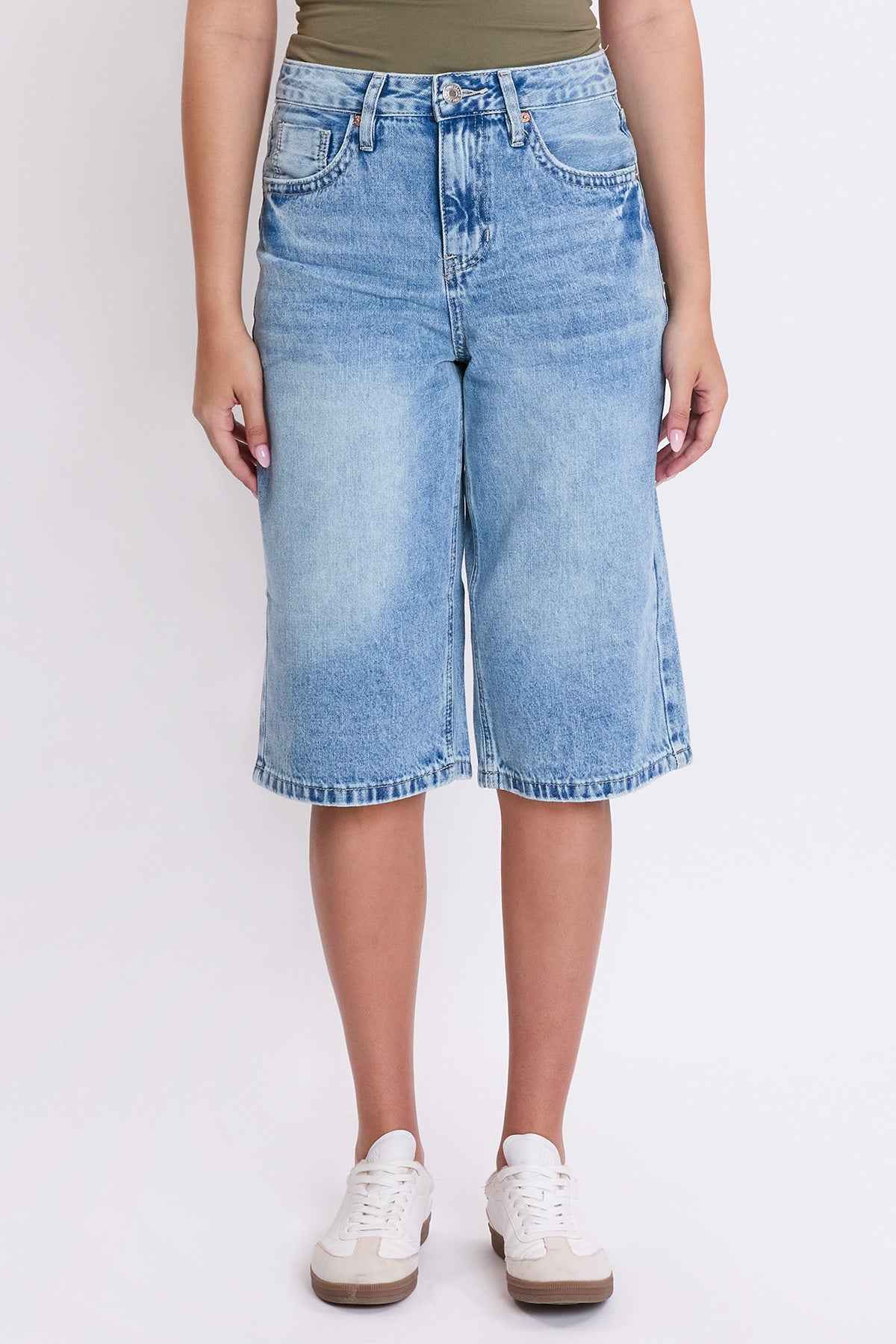 Women's Relaxed Fit Wide Leg Jorts
