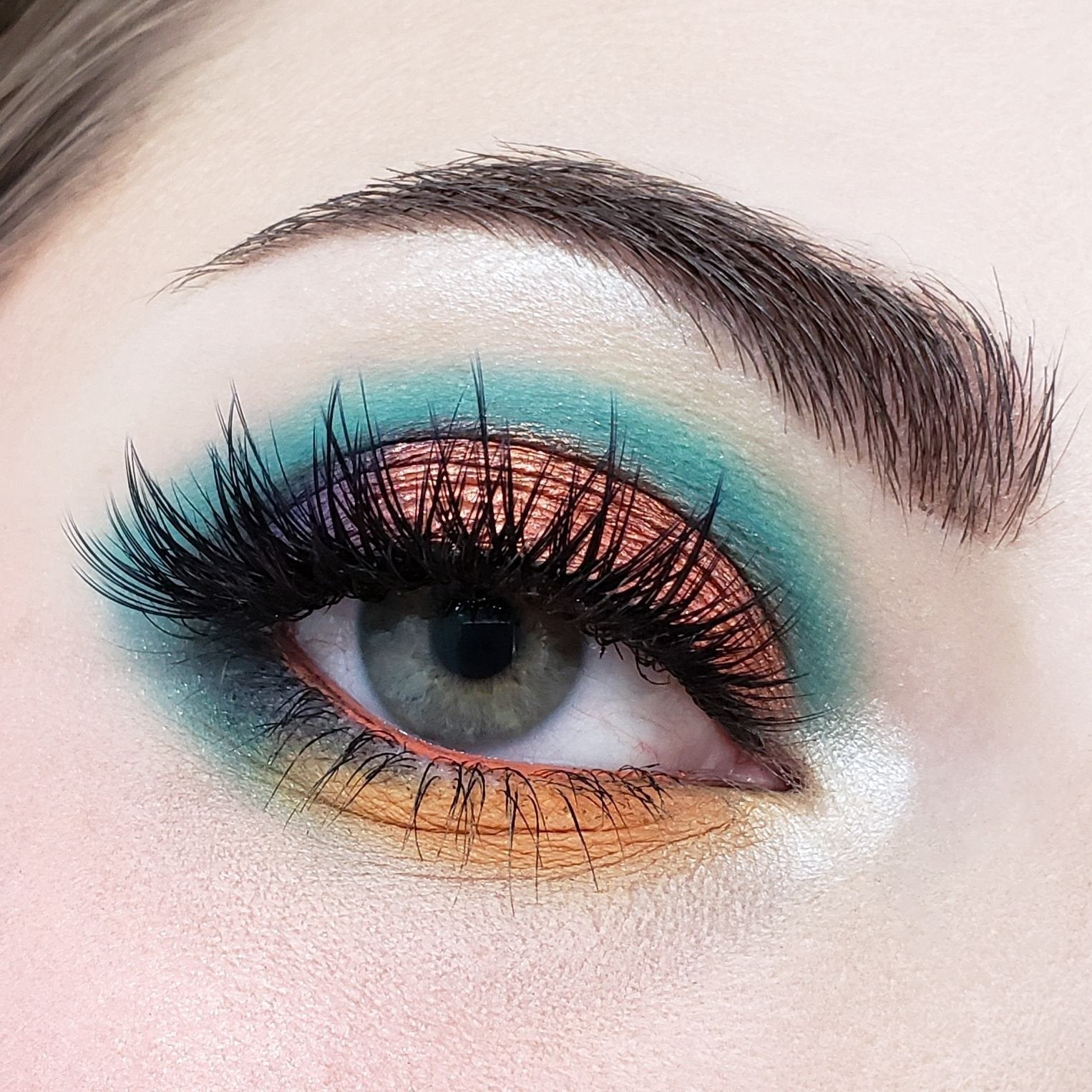 TEEK - 10 Color OMG Eyeshadow Collection OMG10 MAKEUP TEEK CB