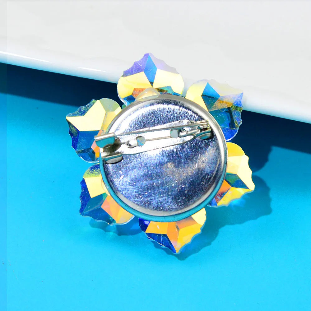 TEEK - Shining Crystal Flower Brooch JEWELRY theteekdotcom