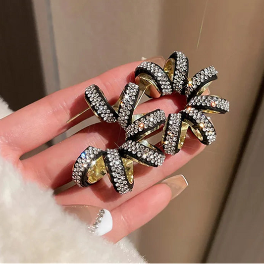 TEEK - Around C Shape Crystal Earrings