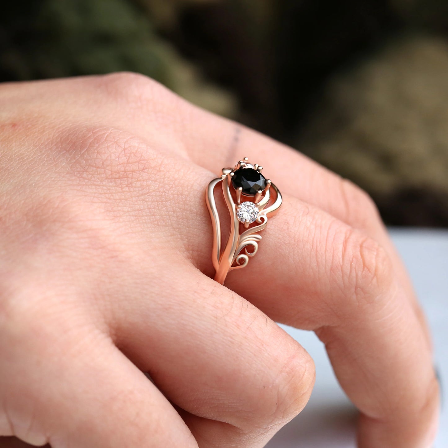 TEEK - Huitan Black Stone Prong Twist Band Rose Gold Ring JEWELRY theteekdotcom