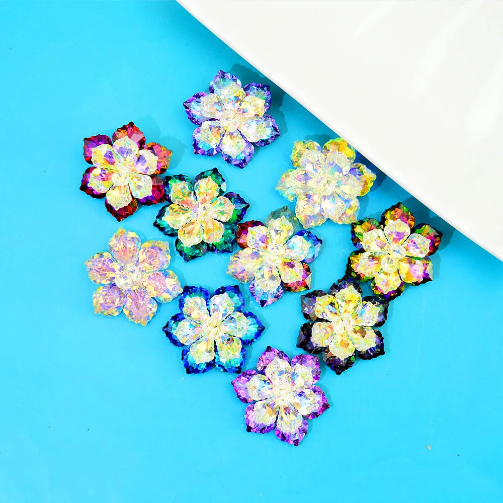 TEEK - Shining Crystal Flower Brooch JEWELRY theteekdotcom