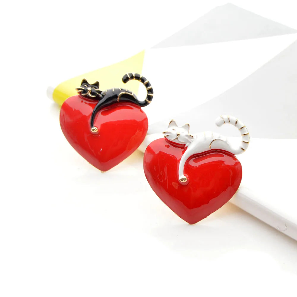 TEEK - Enamel Heart And Cat Brooch JEWELRY theteekdotcom