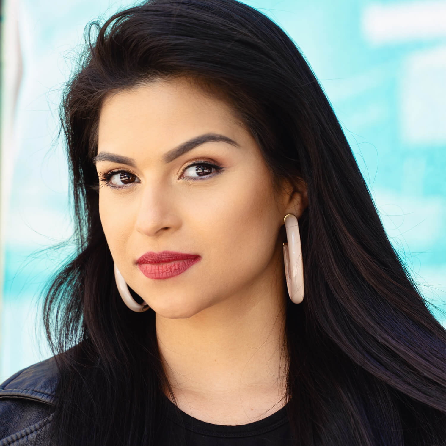 TEEK - XL Oval Illusion Neutral Lucite Hoop Earrings JEWELRY TEEK GNH