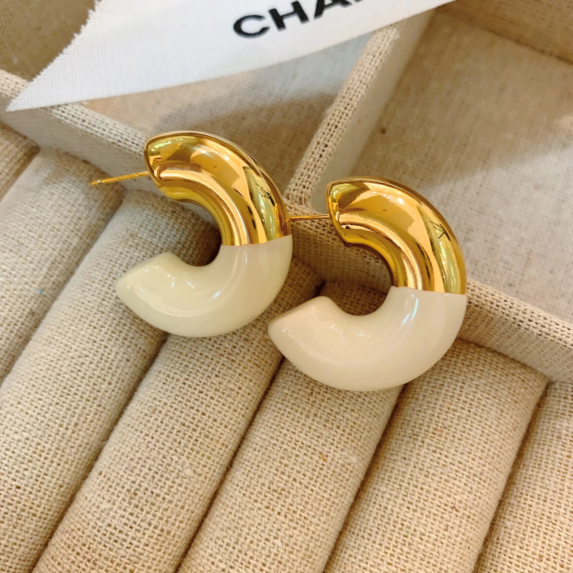 TEEK - Glossy C-shaped Drip Glaze Earrings JEWELRY theteekdotcom White  