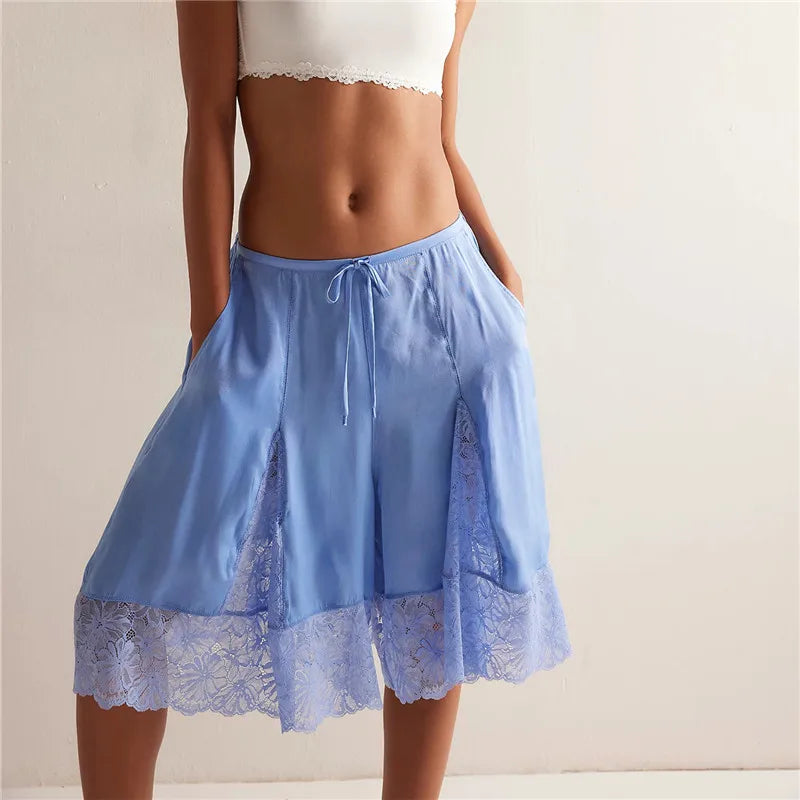 TEEK - Women Lace Trim Shorts