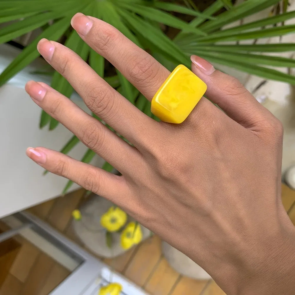 New Fashion Colored Acrylic Ring Women Rings Simplicity Temperament Geometric Square Ring Resin Trendy Ring TEEK Yellow