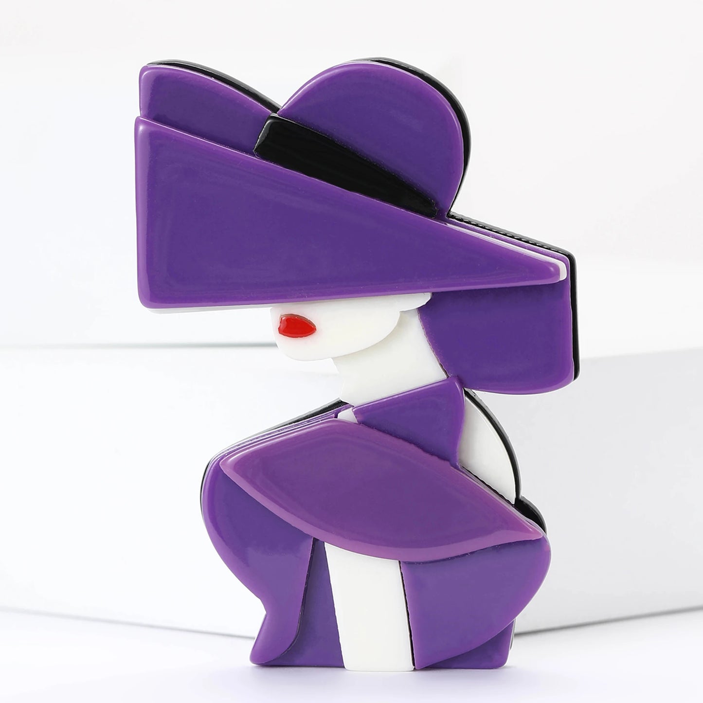 Elegant Acrylic Girls Brooches for Women Unisex Character Face Pins Office Party Funny Luxury Friend Gifts Jewelry Accessories TEEK Purple4302