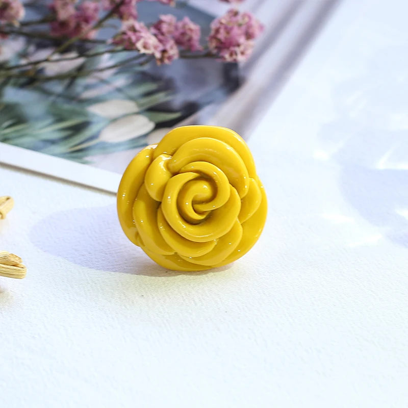 TEEK - Acrylic Rose Korea Ring JEWELRY theteekdotcom size8 1  