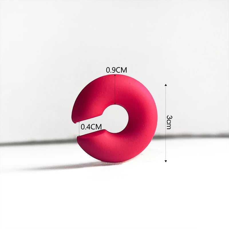 1 Pair Simple Round Circle Clip Earrings For Women C Shape Acrylic Red Blue Black Pink No Pierced Cartilage Lightweight Ear Cuff TEEK