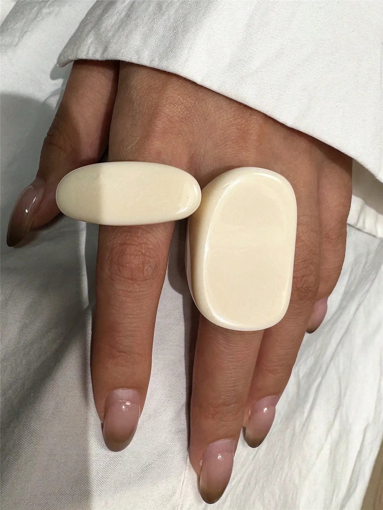 4-Piece Set of Off-White Gradient Geometric Irregular Wide Thick Rings Women's Winter Fashion Jewelry Gift NEW TEEK C