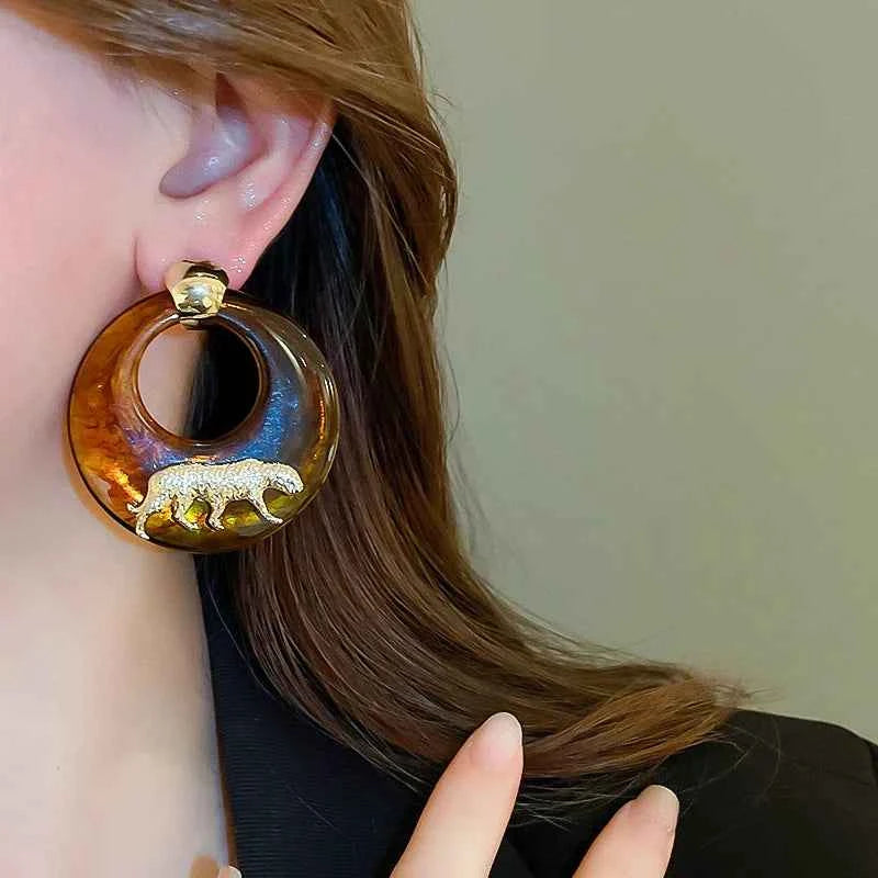 TEEK - Maillard Smudged Tiger Animal Resin Earrings