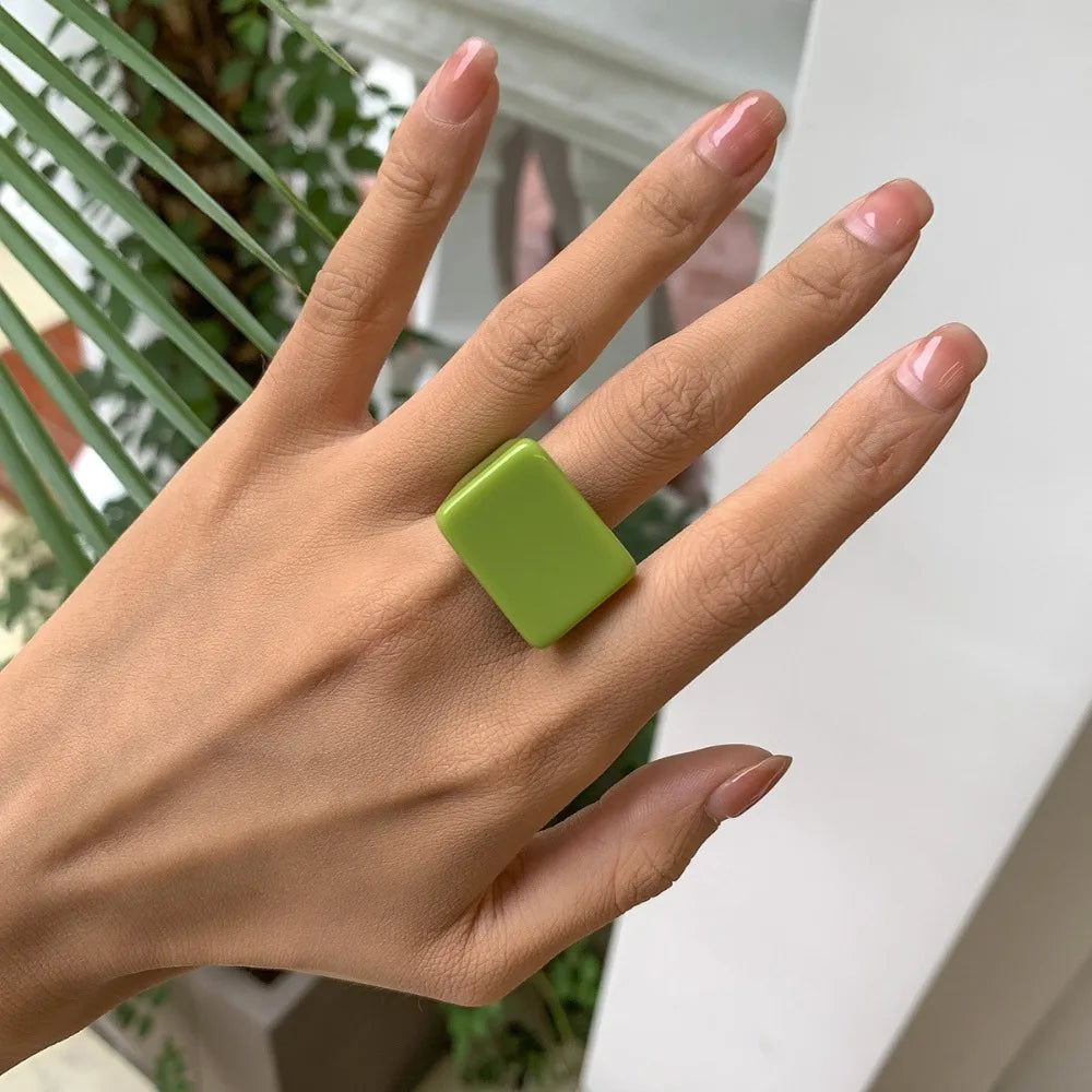 New Fashion Colored Acrylic Ring Women Rings Simplicity Temperament Geometric Square Ring Resin Trendy Ring TEEK Green