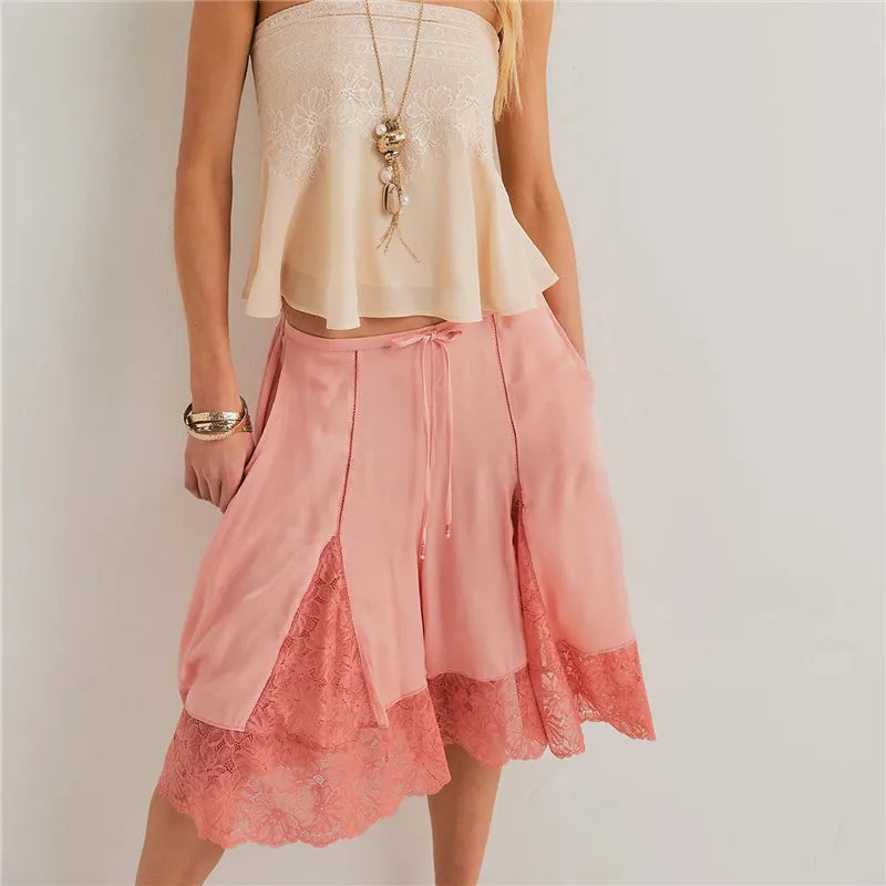 TEEK - Women Lace Trim Shorts