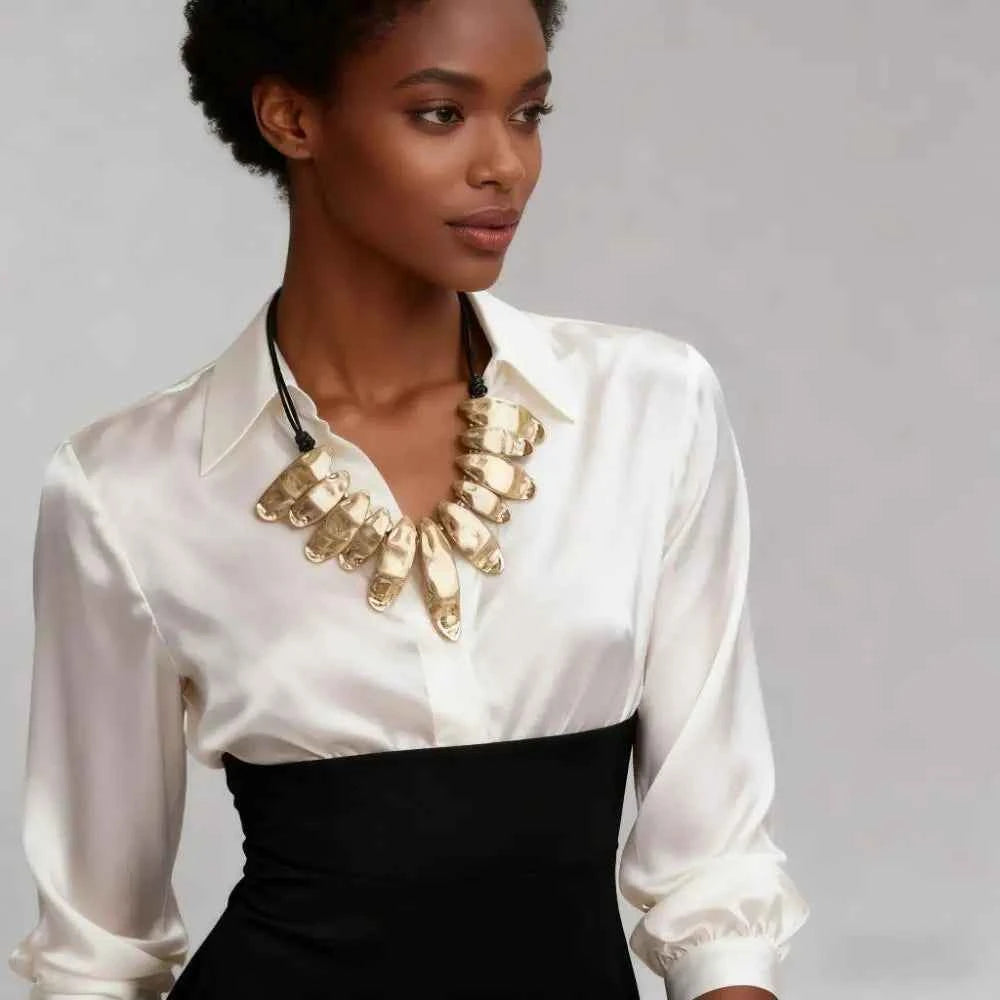 TEEK - Irregular Geometric Pendant Black Cord Chunky Collar Chain Accessory