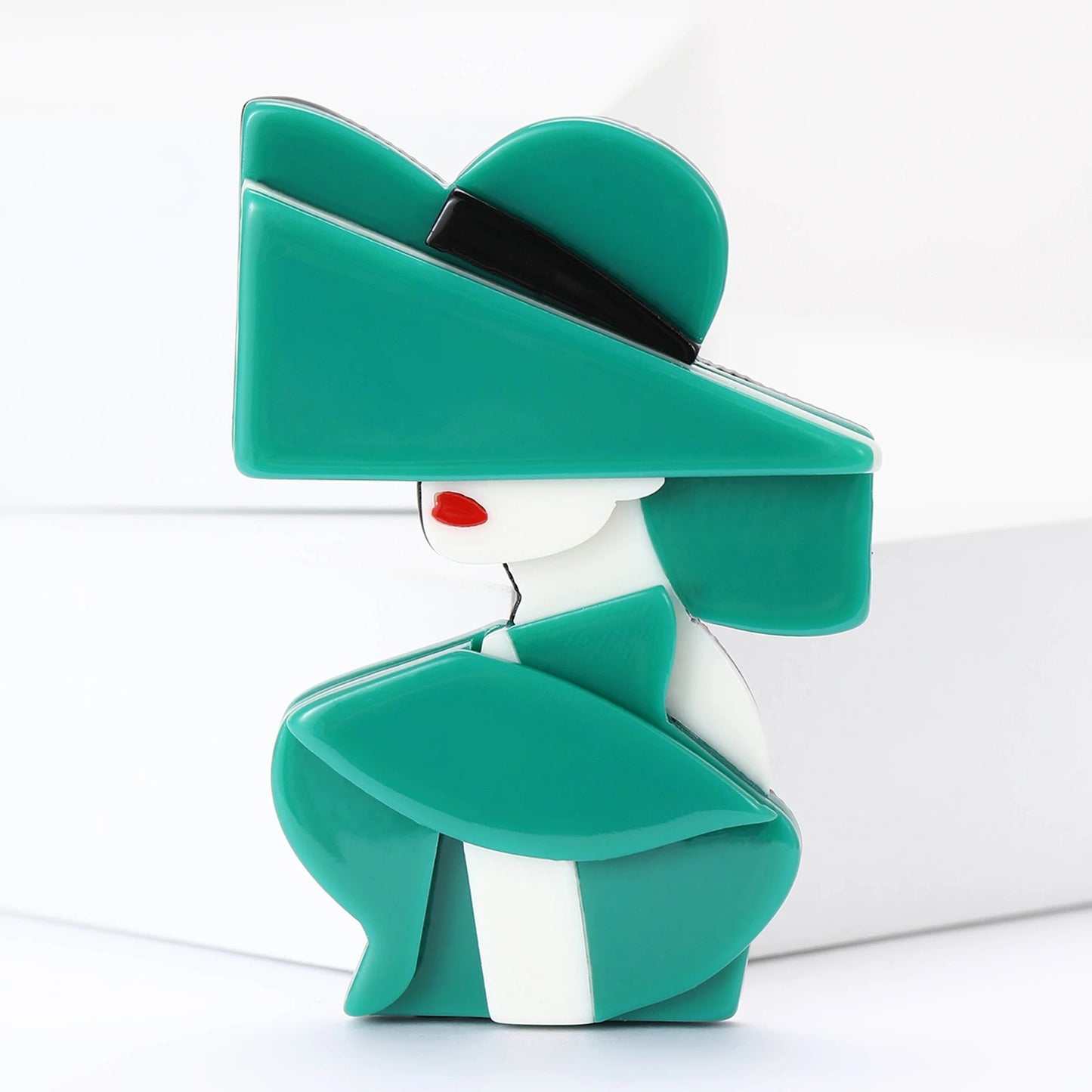 Elegant Acrylic Girls Brooches for Women Unisex Character Face Pins Office Party Funny Luxury Friend Gifts Jewelry Accessories TEEK Green4302