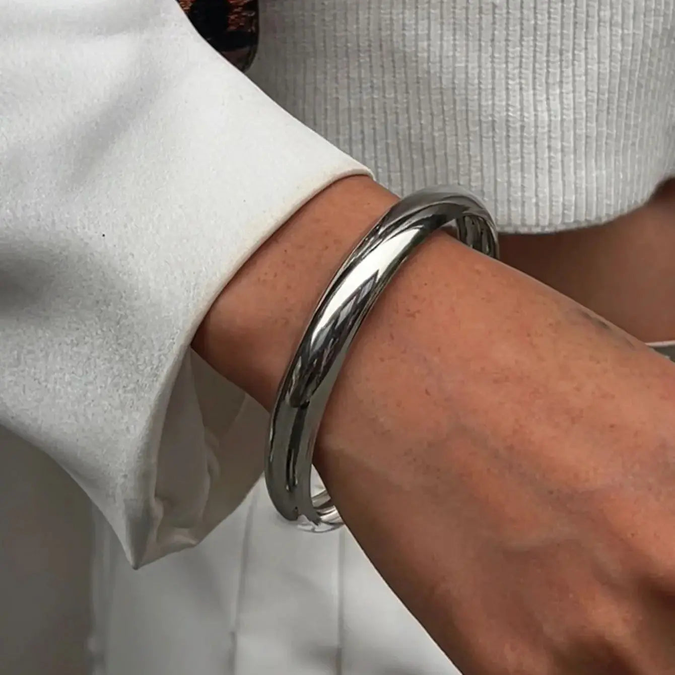 TEEK - Vintage Black Wood Silver Bangles JEWELRY theteekdotcom