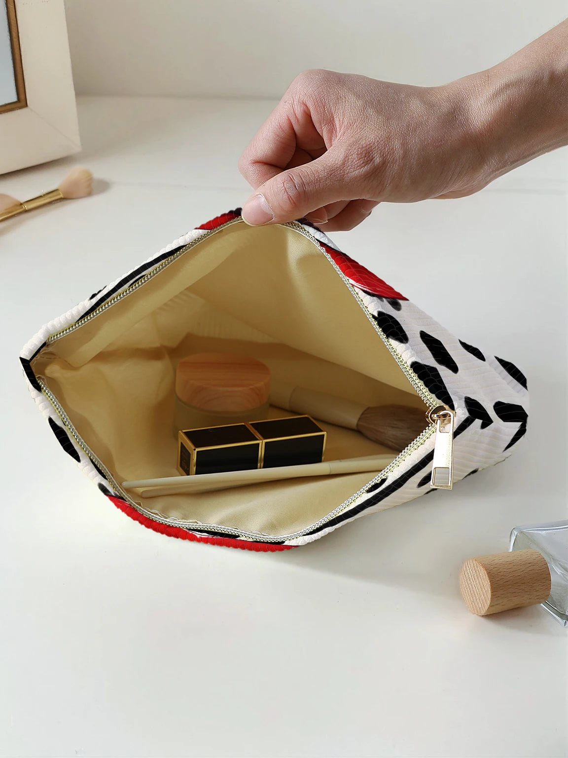 TEEK - Lip Corduroy Zippered Makeup Bag BAG theteekdotcom