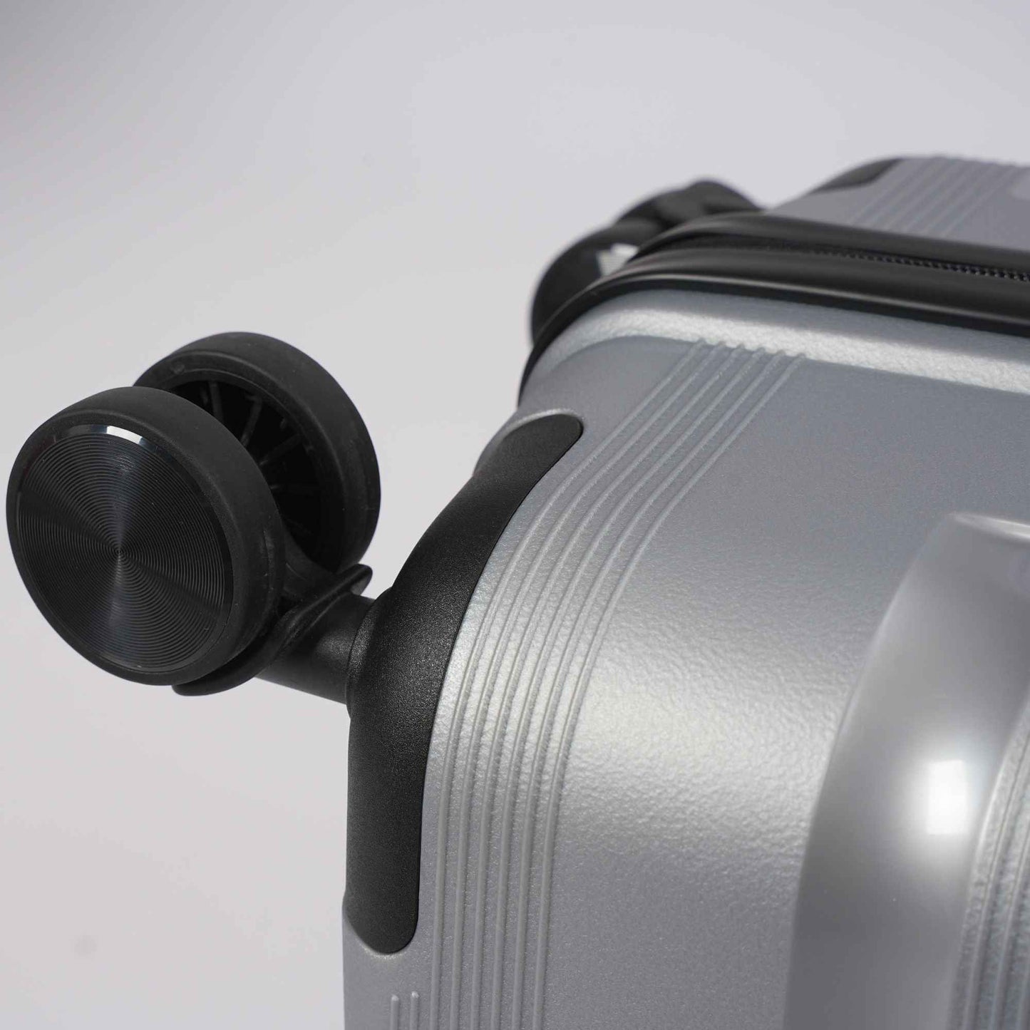 TEEK - 28-inch Silver Hardcase Roller Luggage BAG TEEK SP