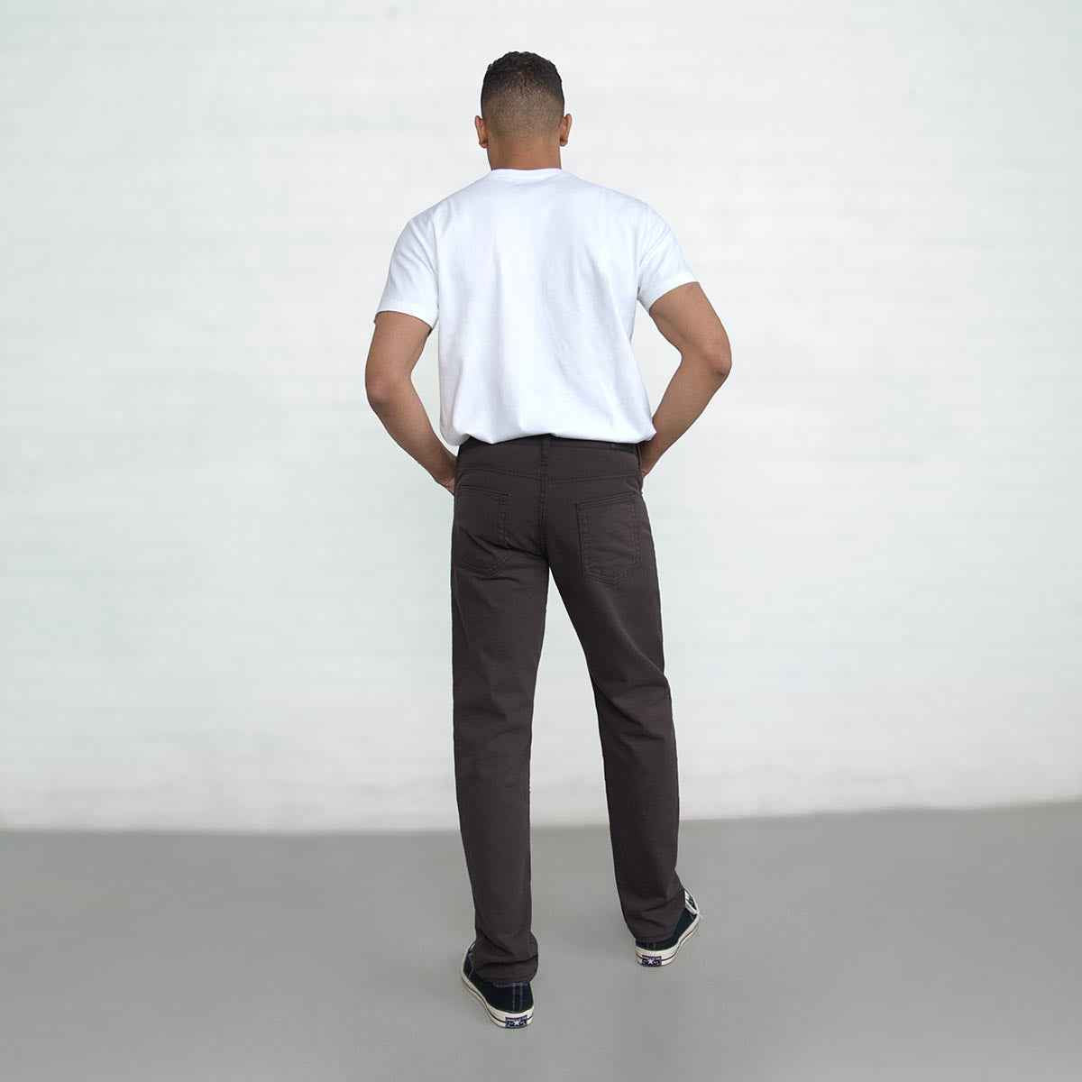 TEEK - 100% Cotton Tailored Fit Espresso JEANS TEEK DDA