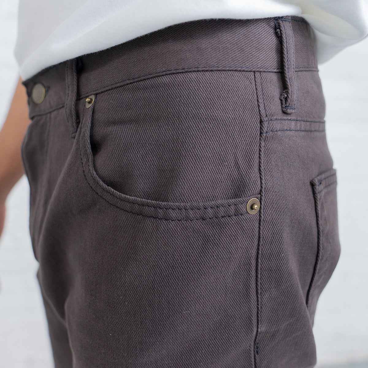 TEEK - 100% Cotton Tailored Fit Espresso JEANS TEEK DDA