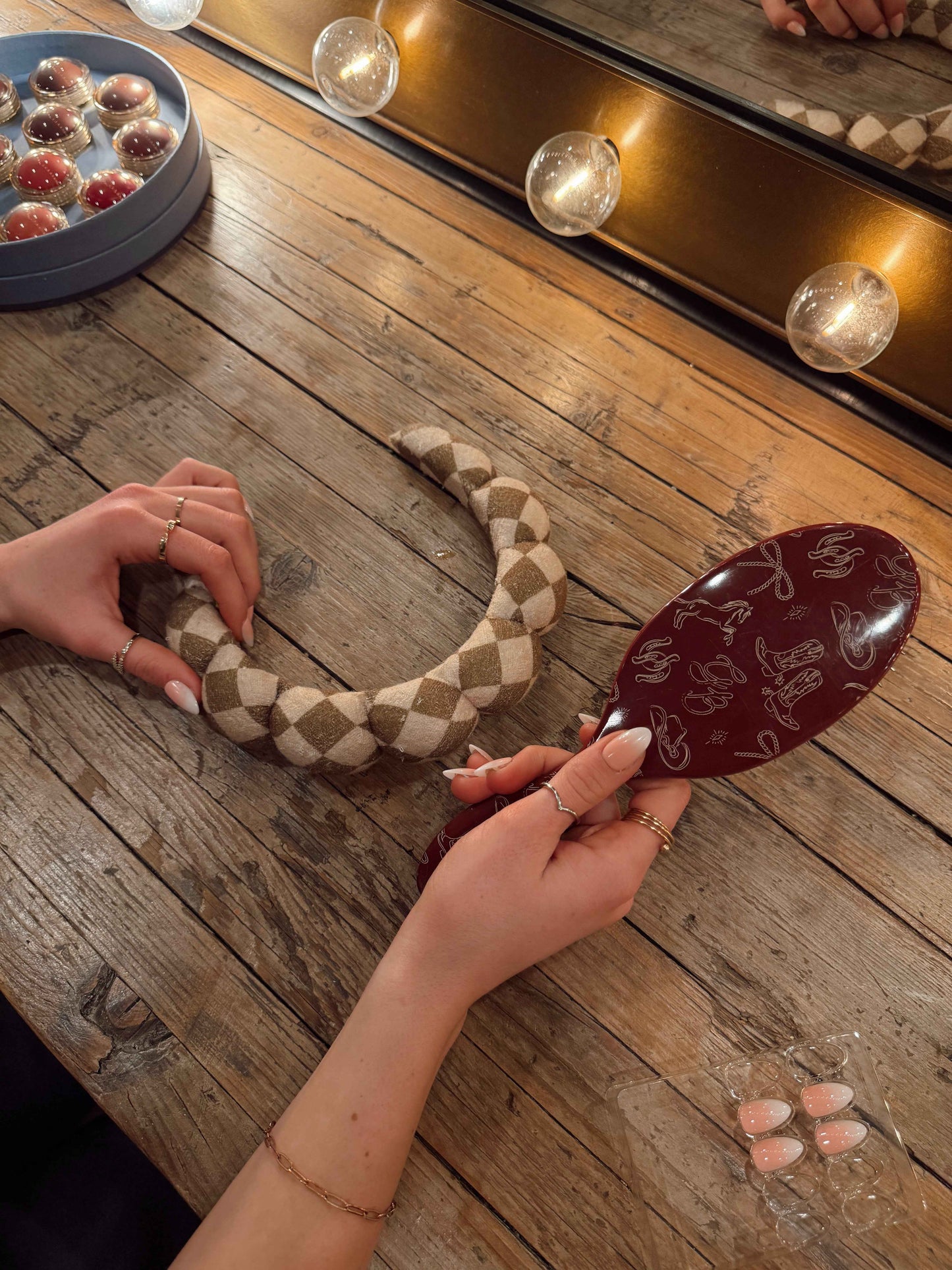 TEEK - Demure Nail Set NAIL ART TEEK NN