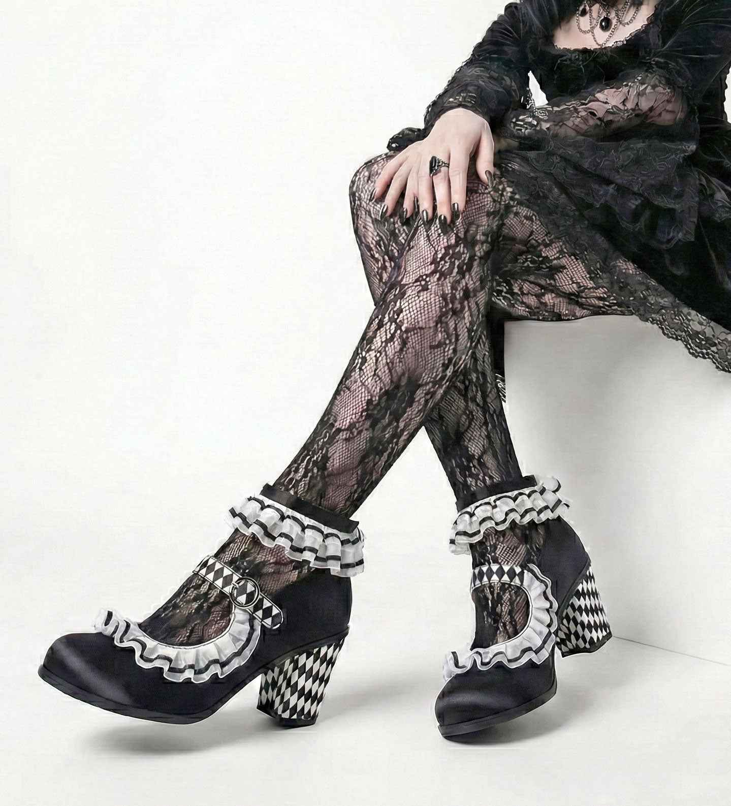 Arlequin Women's Mary Jane MId Heels Mid Heels Hot Chocolate Design