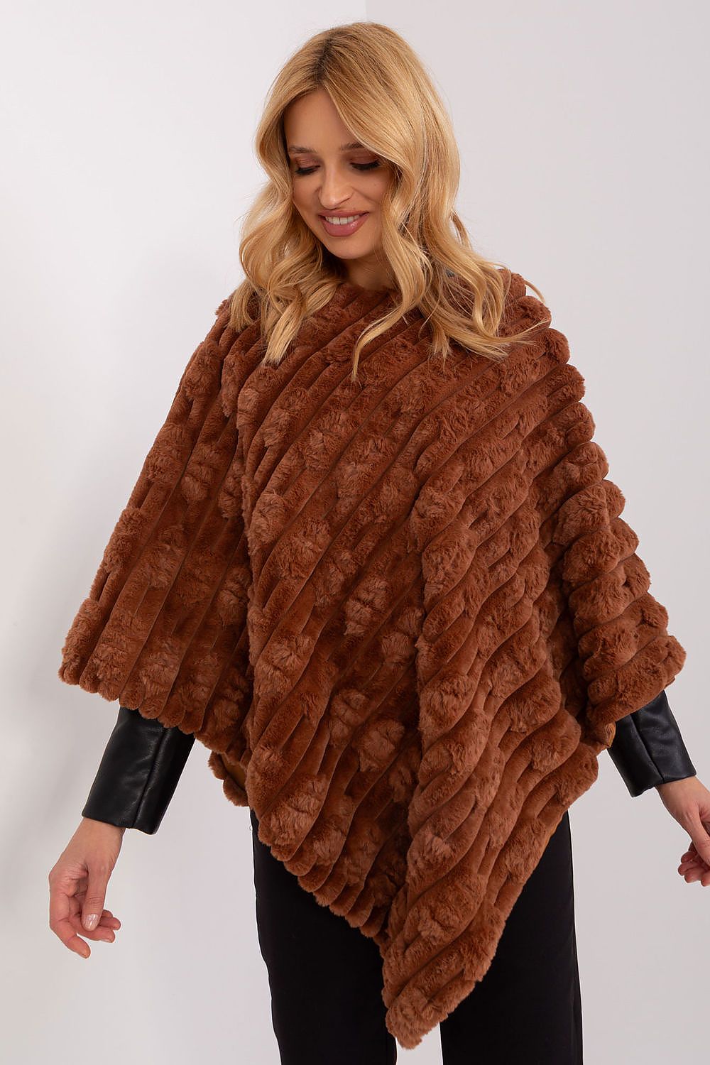 TEEK - Soft Plush Poncho SHAWL TEEK MH brown One Size 