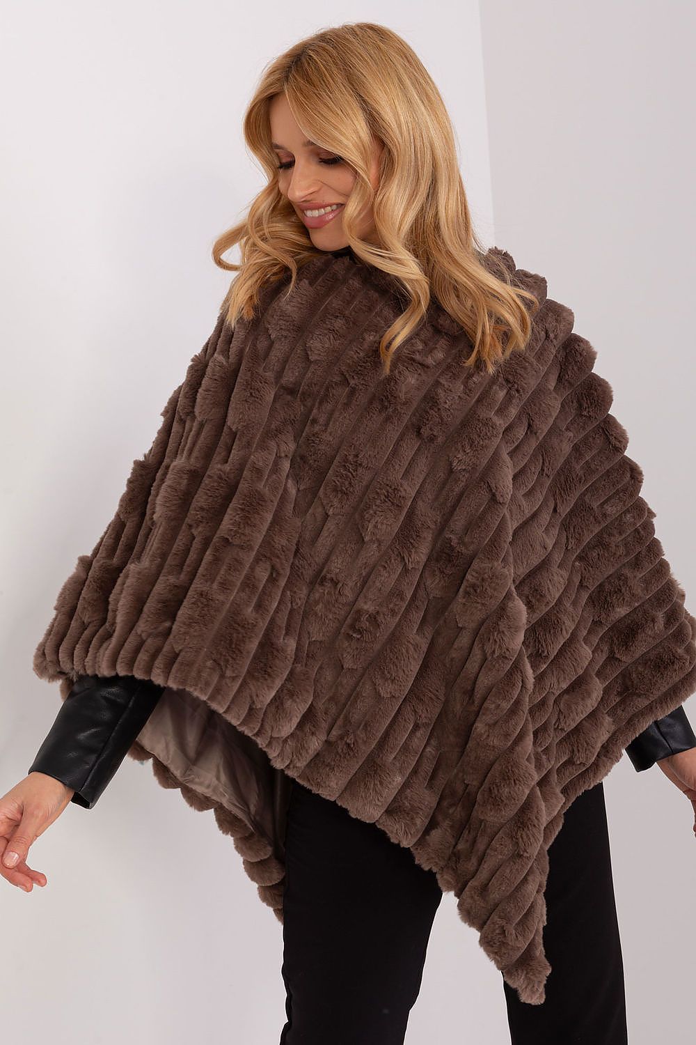 TEEK - Soft Plush Poncho SHAWL TEEK MH brown 2 One Size 